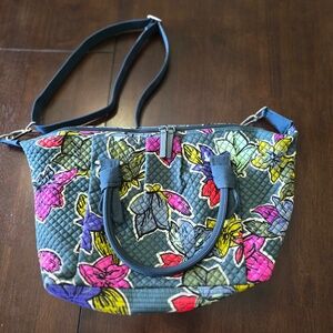 Gree Vera Bradley Hand Bag - Great condition